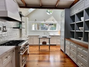 Building Photo - 8 South St