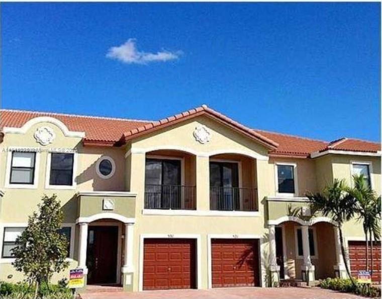 Foto principal - 521 NE 33rd Terrace