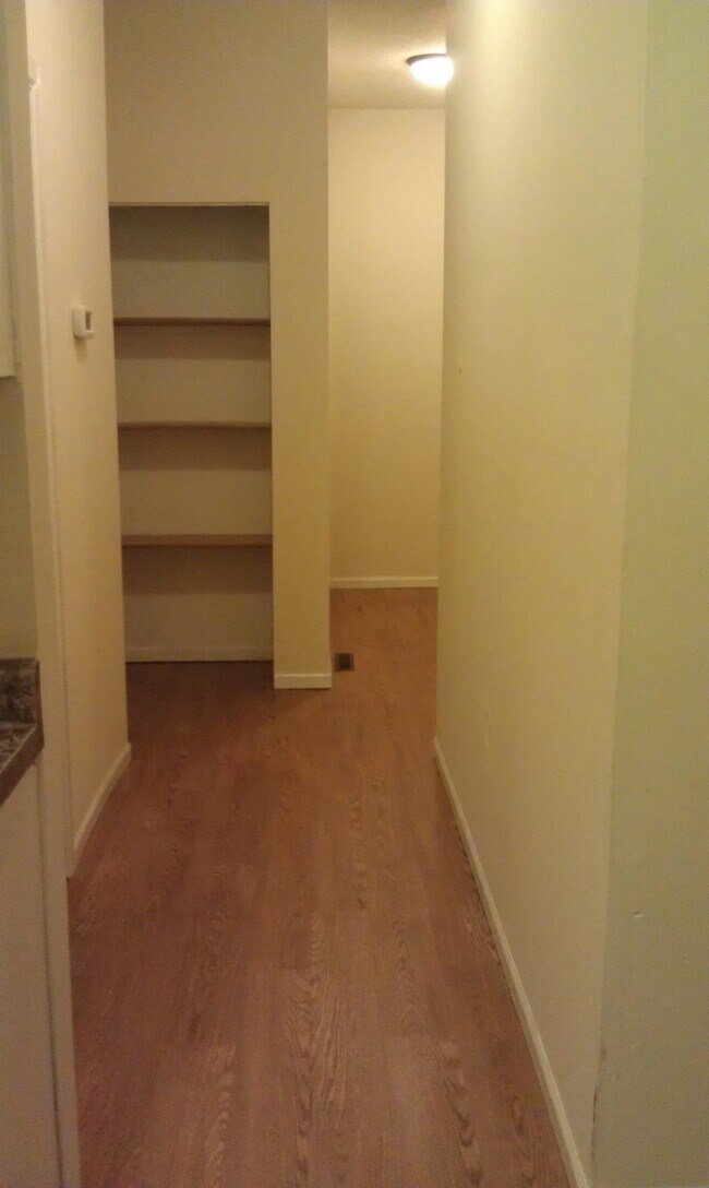 Foto del edificio - 215 W 31st St