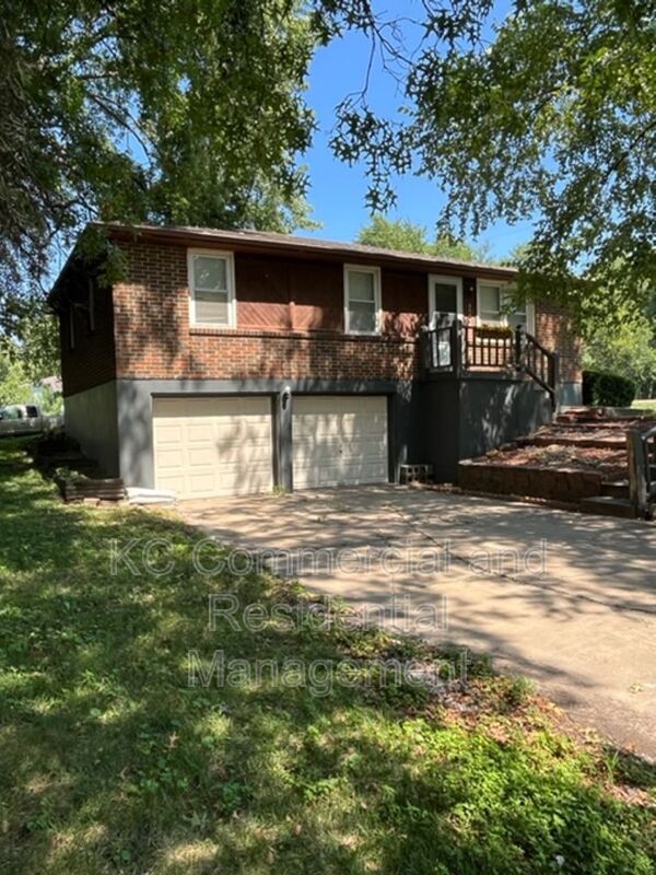 11400 N Charlotte St, Kansas City, MO 64155 House Rental in Kansas