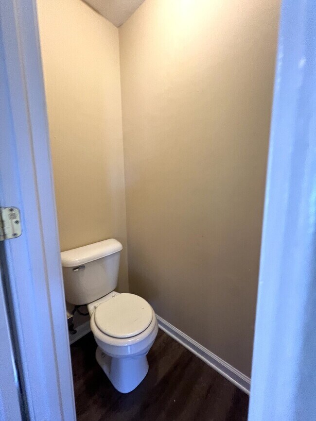 Foto del edificio - 351 PEABODY DRIVE UNIT 5 (3 BEDROOM UNIT)