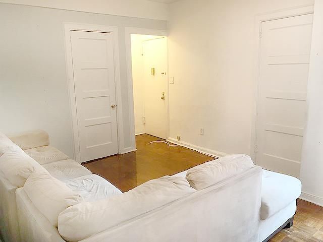 Primary Photo - 201 E 27th St