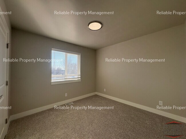 Foto del edificio - 1576 Hannah Ln