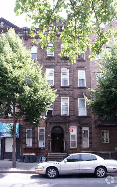 Foto principal - 667-669 Bedford Ave