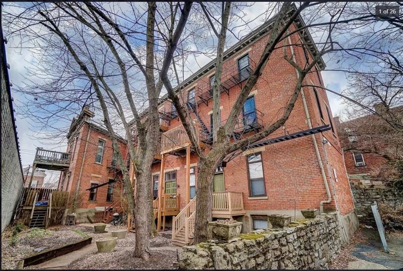 Primary Photo - 3251 Jefferson Ave
