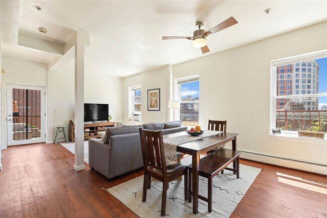 Foto del edificio - 76 Bright St