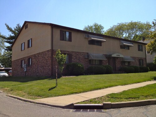 Building Photo - 6705 Roosevelt Dr