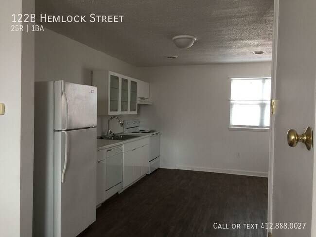Building Photo - Large Central Northside 2 bedroom apartmen...