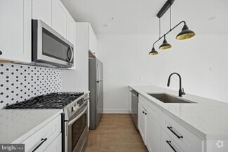 Building Photo - 1614 Ridge Ave