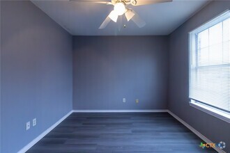 Building Photo - 3409 Toledo Dr