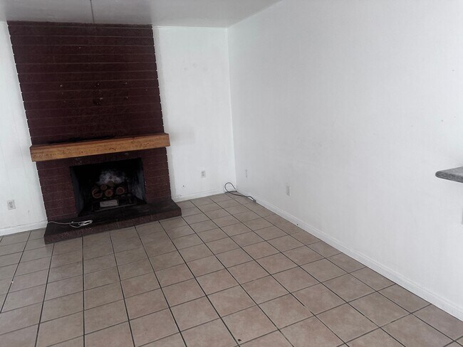 Foto del edificio - HOUSE
