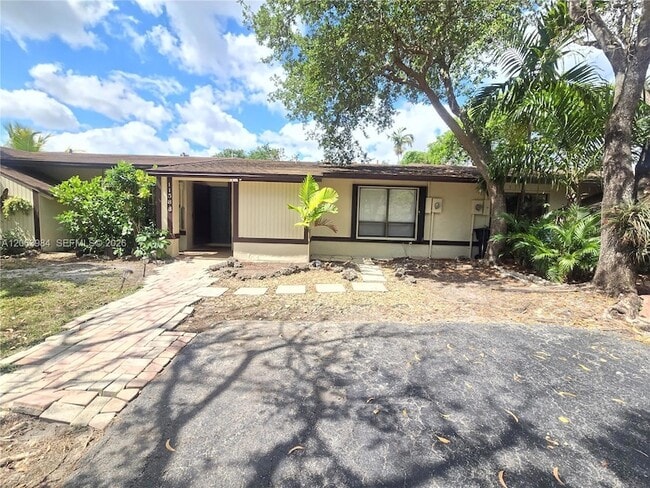 Foto del edificio - 11588 SW 112th Ave