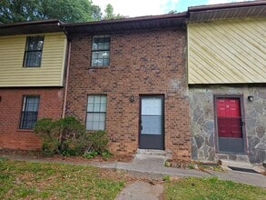 Building Photo - 490 S Jeff Davis Dr