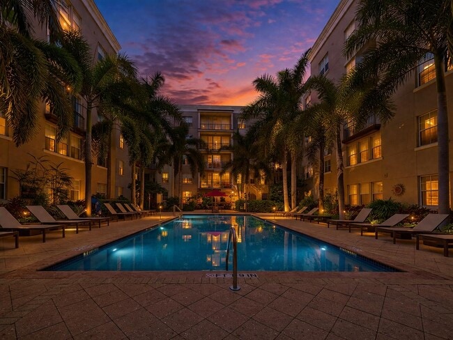 Building Photo - 533 NE 3rd Ave