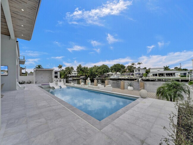 Foto del edificio - 2225 NE 19th St