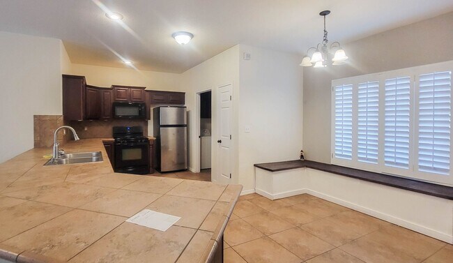 Foto del edificio - We have your keys ready!