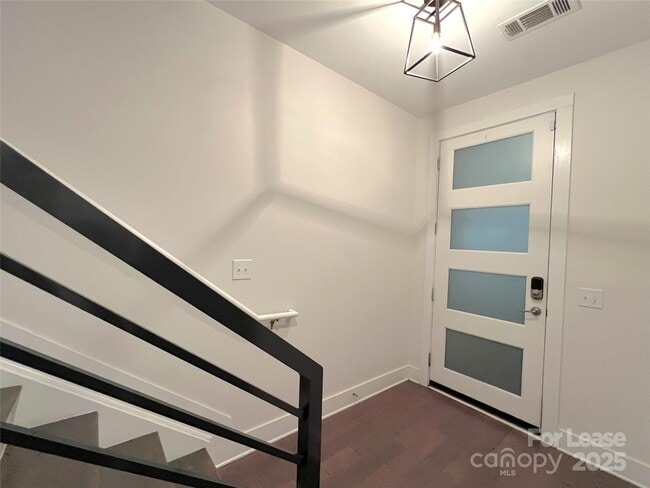 Foto del edificio - 211 Doggett St