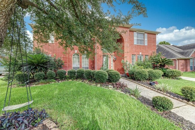 Building Photo - 17826 Island Spring Ln