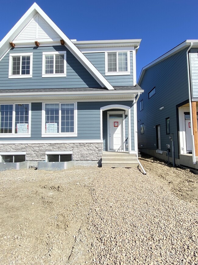 Building Photo - 1090 Mahogany Blvd SE