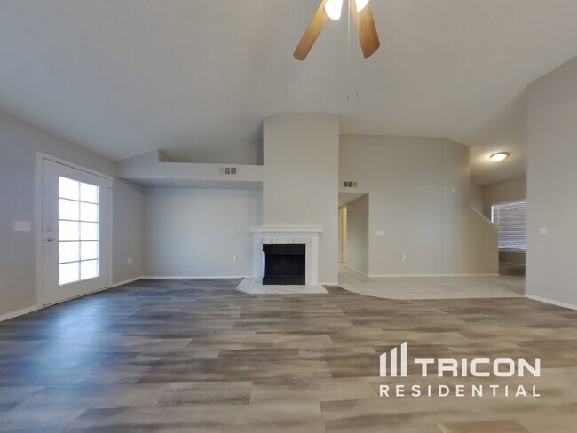 Foto del edificio - 6842 N 78th Ave