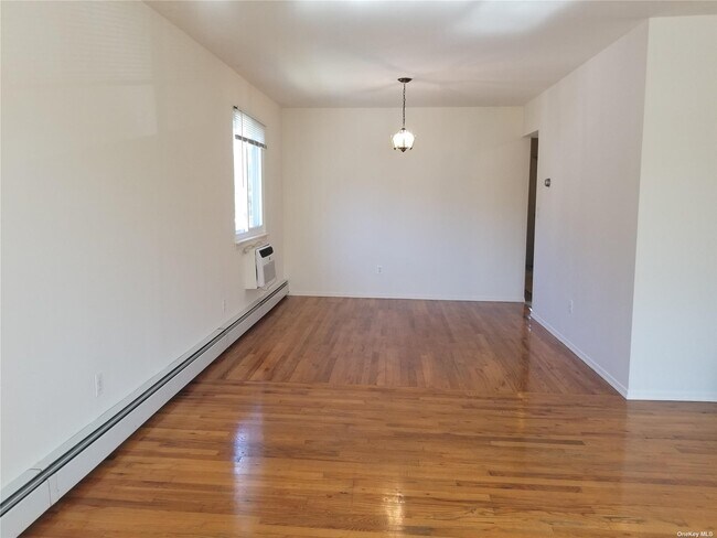 Building Photo - 52 Juniper Rd