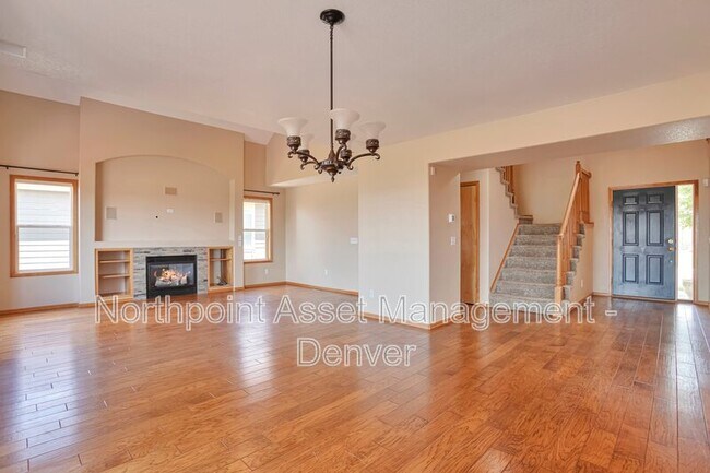 Foto del edificio - 8411 Dove Ridge Way