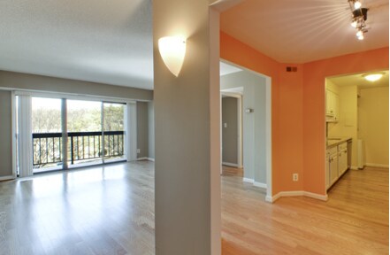 Foto del edificio - 807 N Howard St