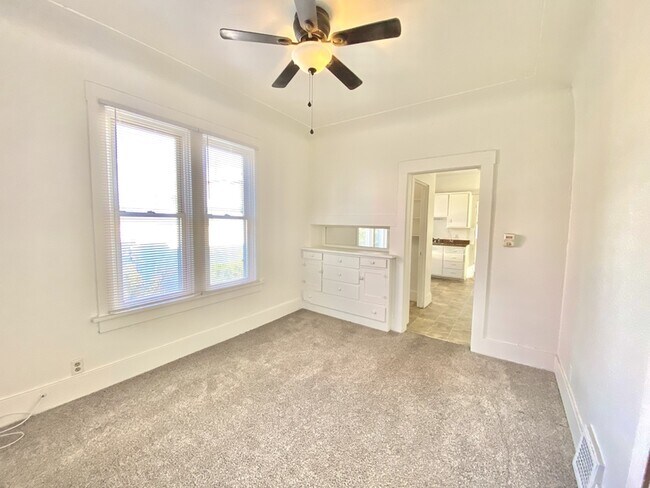 Foto del edificio - 3782 Stuart St