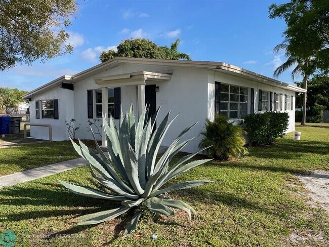 Foto del edificio - 1713 NW 15th St