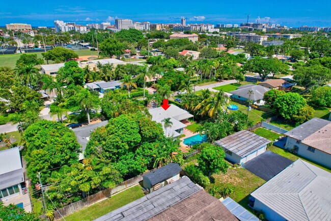 Foto del edificio - 301 NW 3rd Ct