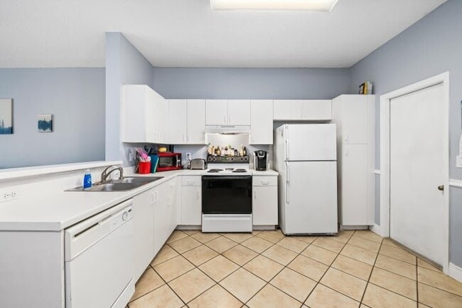 Photo - 2185 Salerno Cir Townhome