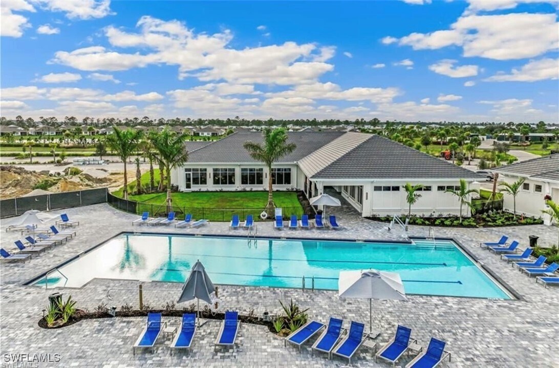 Foto del edificio - 43040 Greenway Blvd