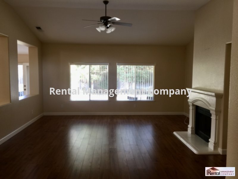Building Photo - New paint family friendly neighborhood, ne...