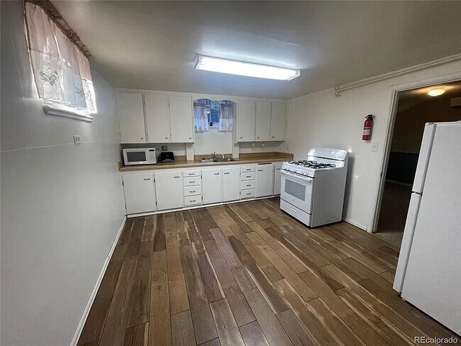 Estufa de gas - 1210 Vance St