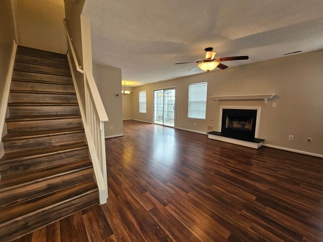 Building Photo - Lake Smith Condos