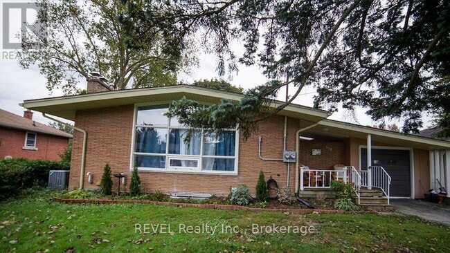 Photo du bâtiment - 510 Lloyd Ave