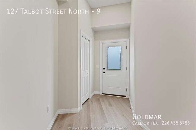 Photo du bâtiment - Brand new unit in Essex!