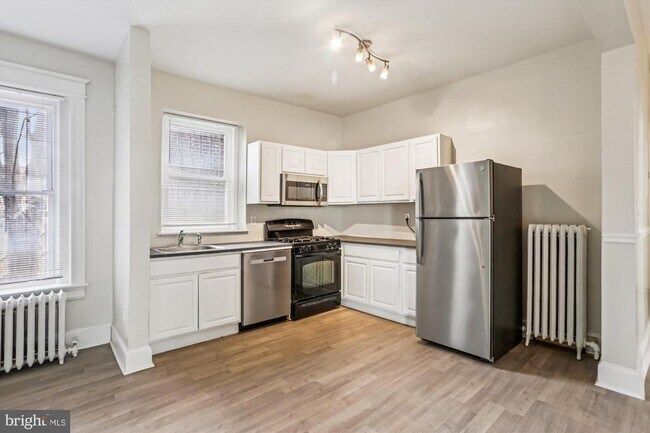 Building Photo - 150 Seaton Pl NW