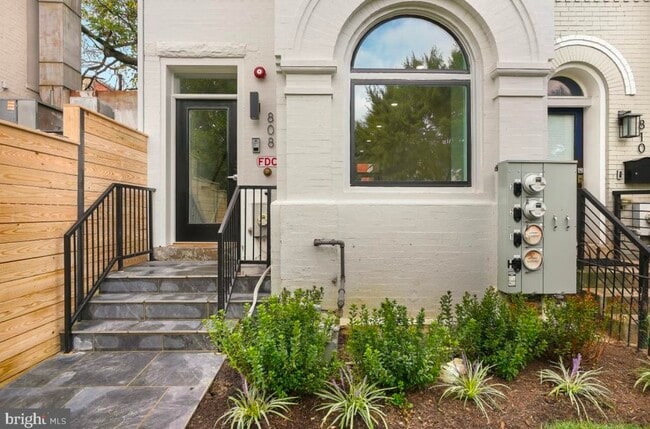 Photo - 808 12th St NE Townhome