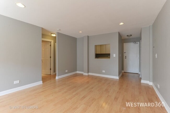 Foto del edificio - 3900 N Pine Grove Ave