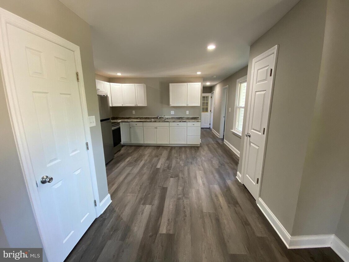 Foto principal - 396 Dupont Ave