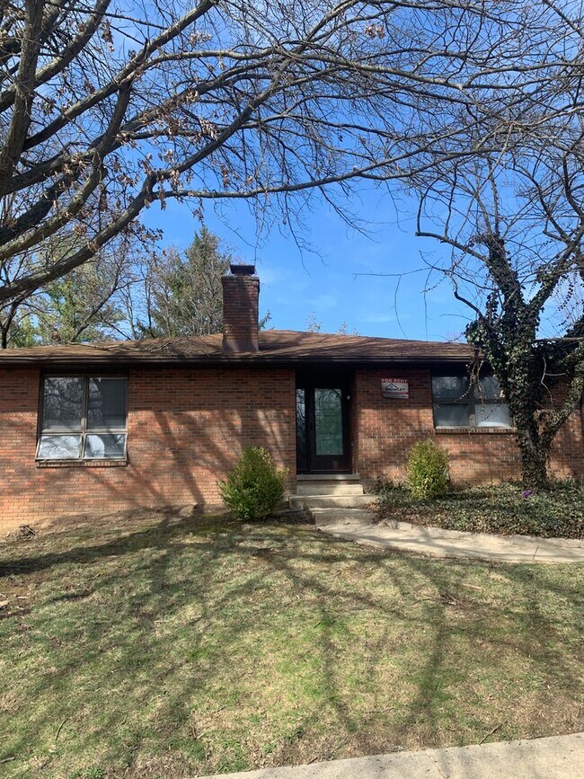 Foto del edificio - *** AVAILABLE AUGUST 2027 *** 3 Bedroom - 2 Bath Home (Great for a large group!)