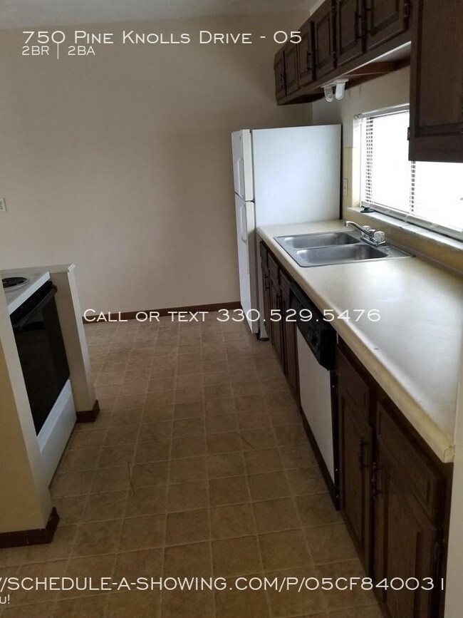 Building Photo - 2 bedroom in Akron OH 44310