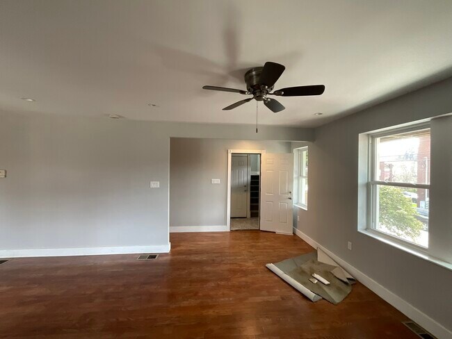 Foto del edificio - 500 Halsey Ave