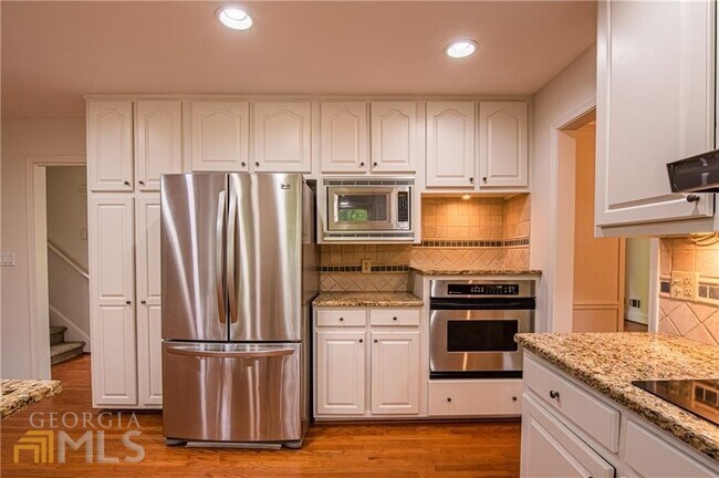 Foto del edificio - 3460 Wycherly Ct NE