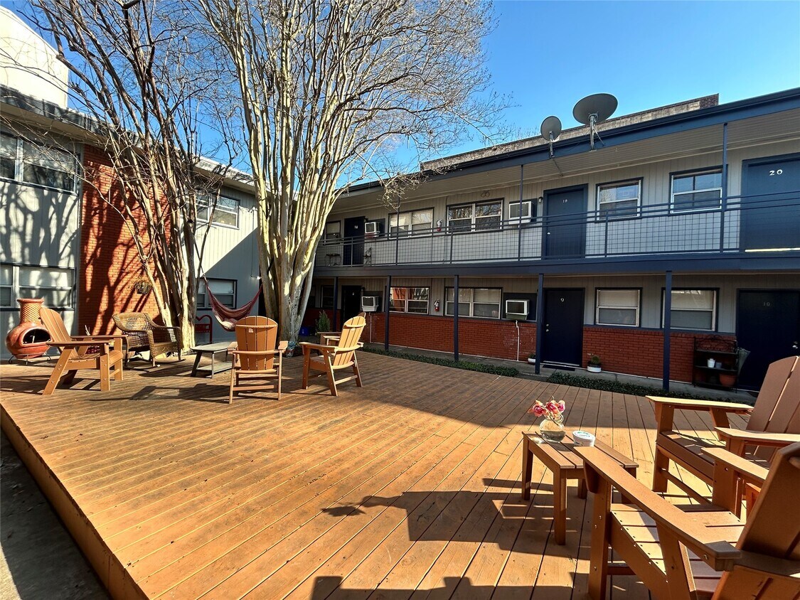 Primary Photo - 4207 Mt Vernon St