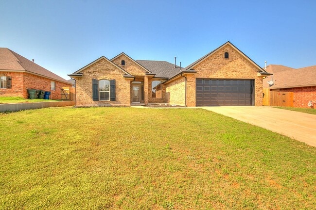 Foto del edificio - 3 bed 2 bath great house