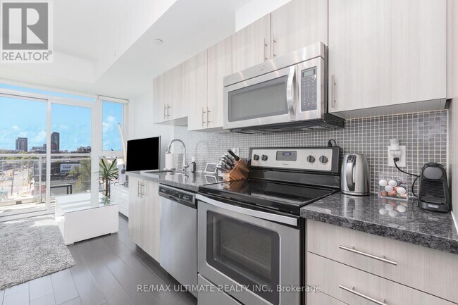 Building Photo - 16 McAdam Ave