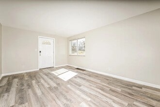 Building Photo - 124 Dauntless Dr