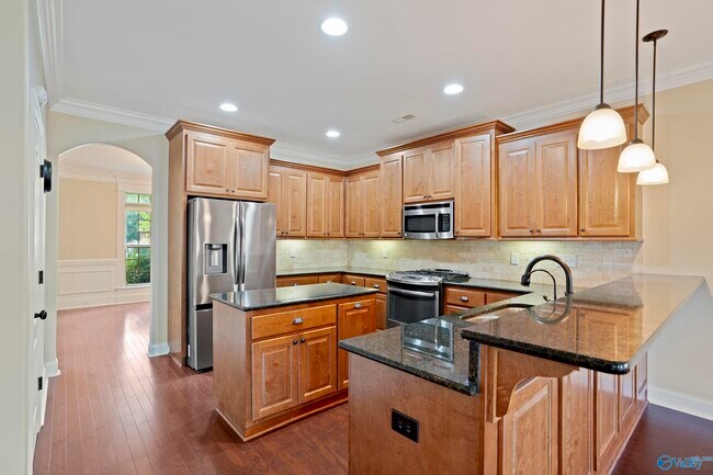 Building Photo - 293 Big Oak Ln